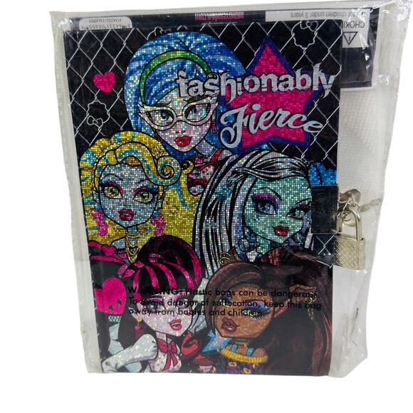 5 for $25| Monster High Fangtastic Diary with Lock 50 pages 2013 - Picture 4 of 6